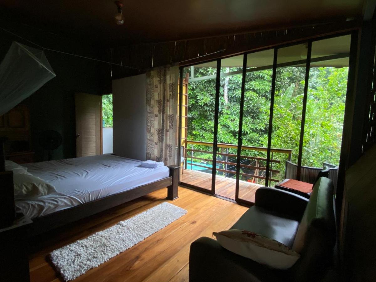 Organico Punta Riel Hotel Кахуита Екстериор снимка