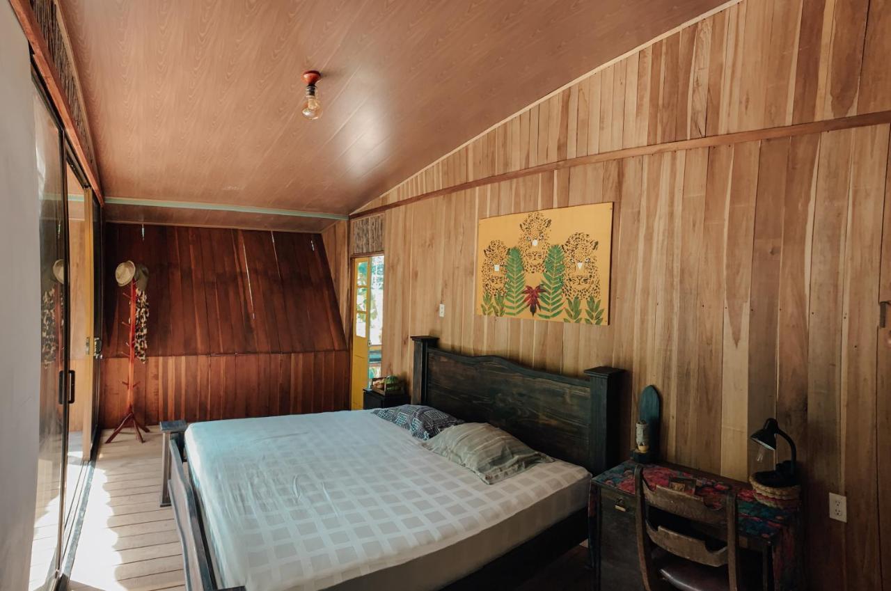 Organico Punta Riel Hotel Кахуита Екстериор снимка