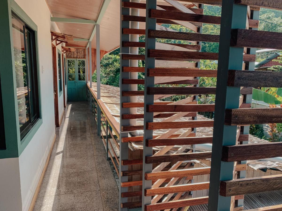 Organico Punta Riel Hotel Кахуита Екстериор снимка