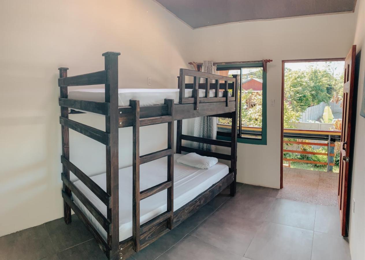 Organico Punta Riel Hotel Кахуита Екстериор снимка