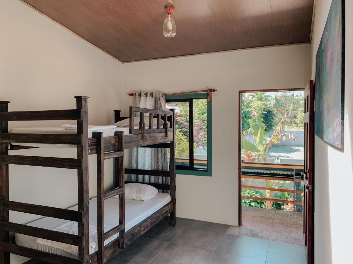 Organico Punta Riel Hotel Кахуита Екстериор снимка