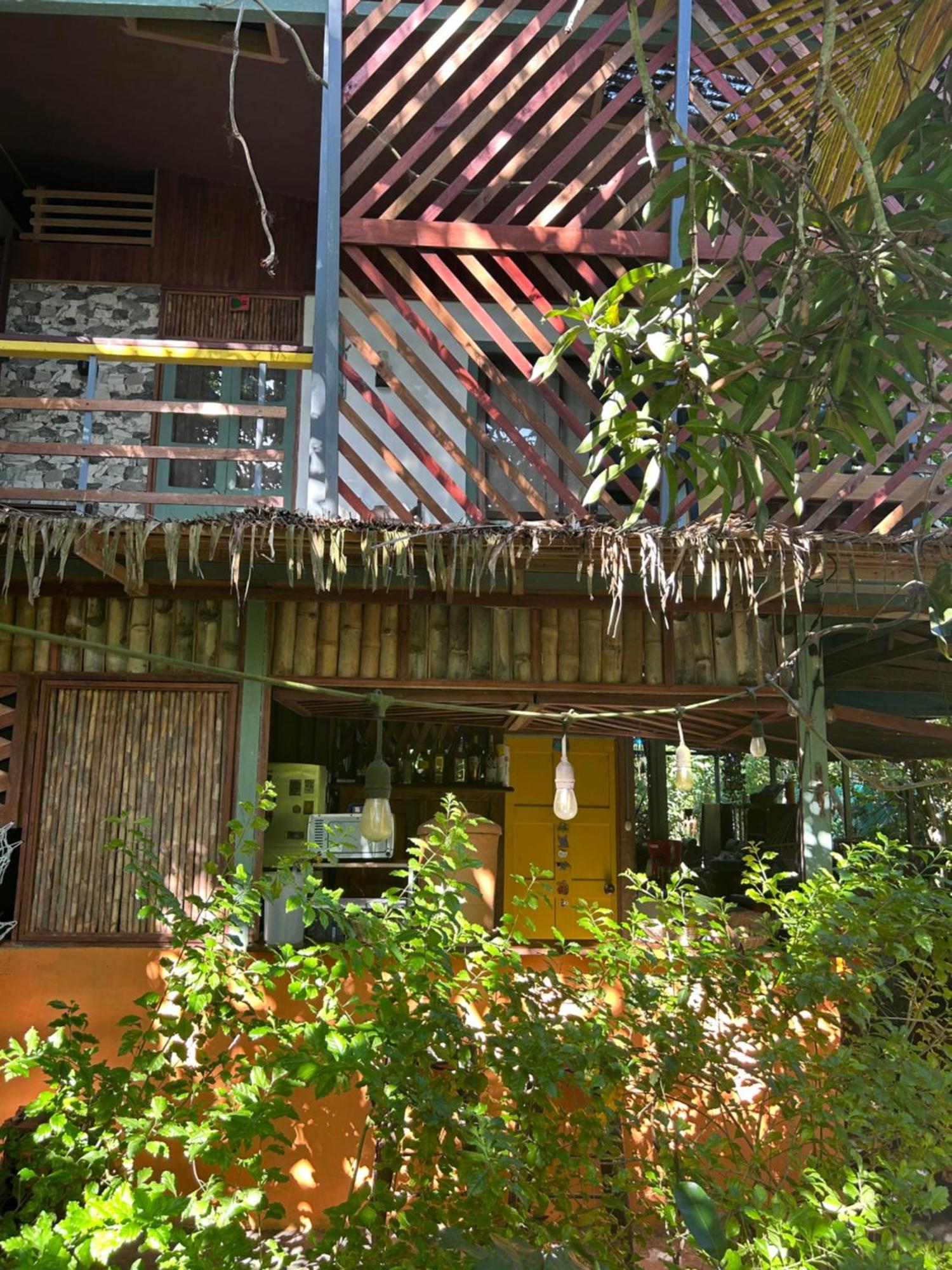 Organico Punta Riel Hotel Кахуита Екстериор снимка