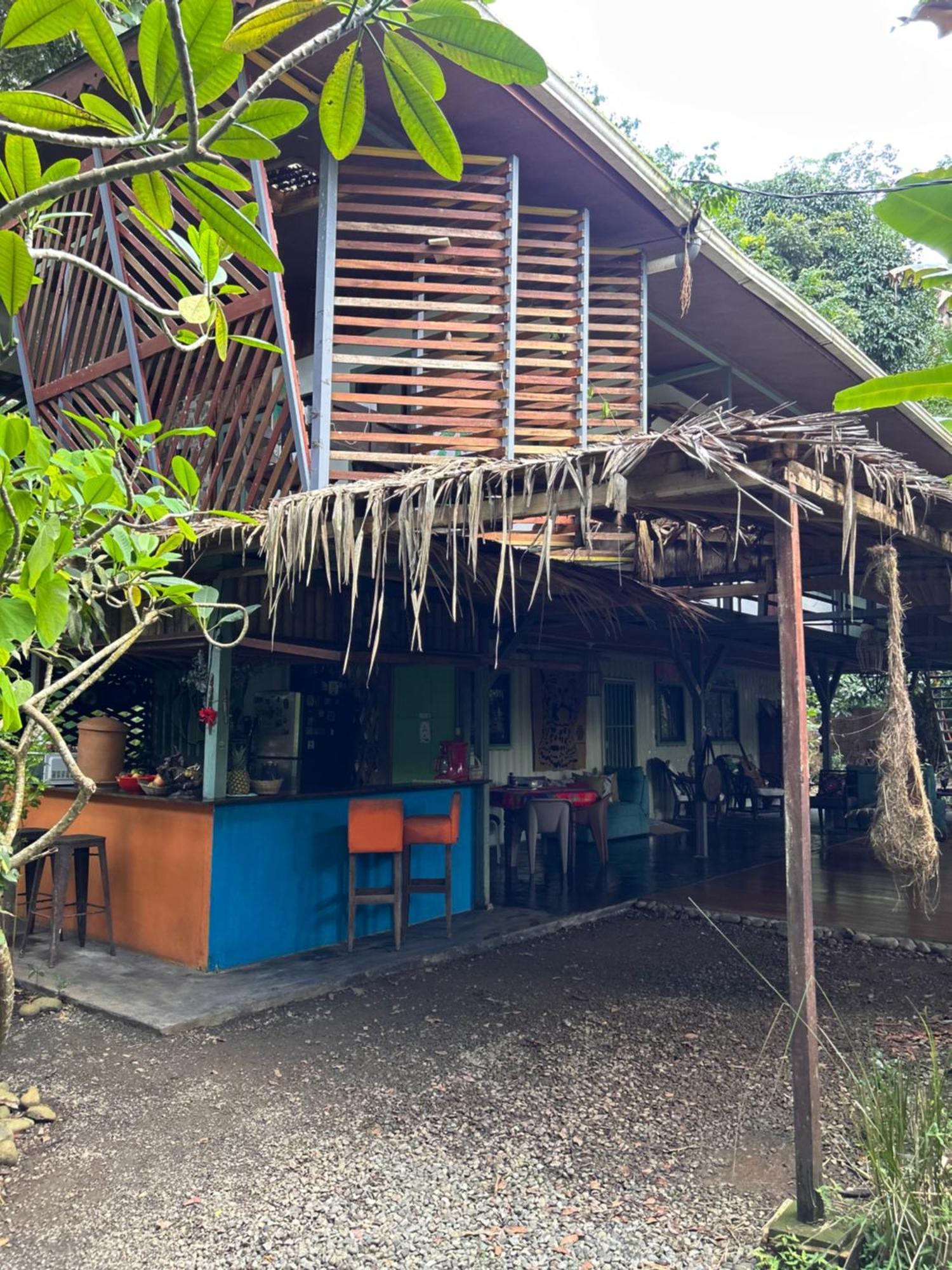 Organico Punta Riel Hotel Кахуита Екстериор снимка