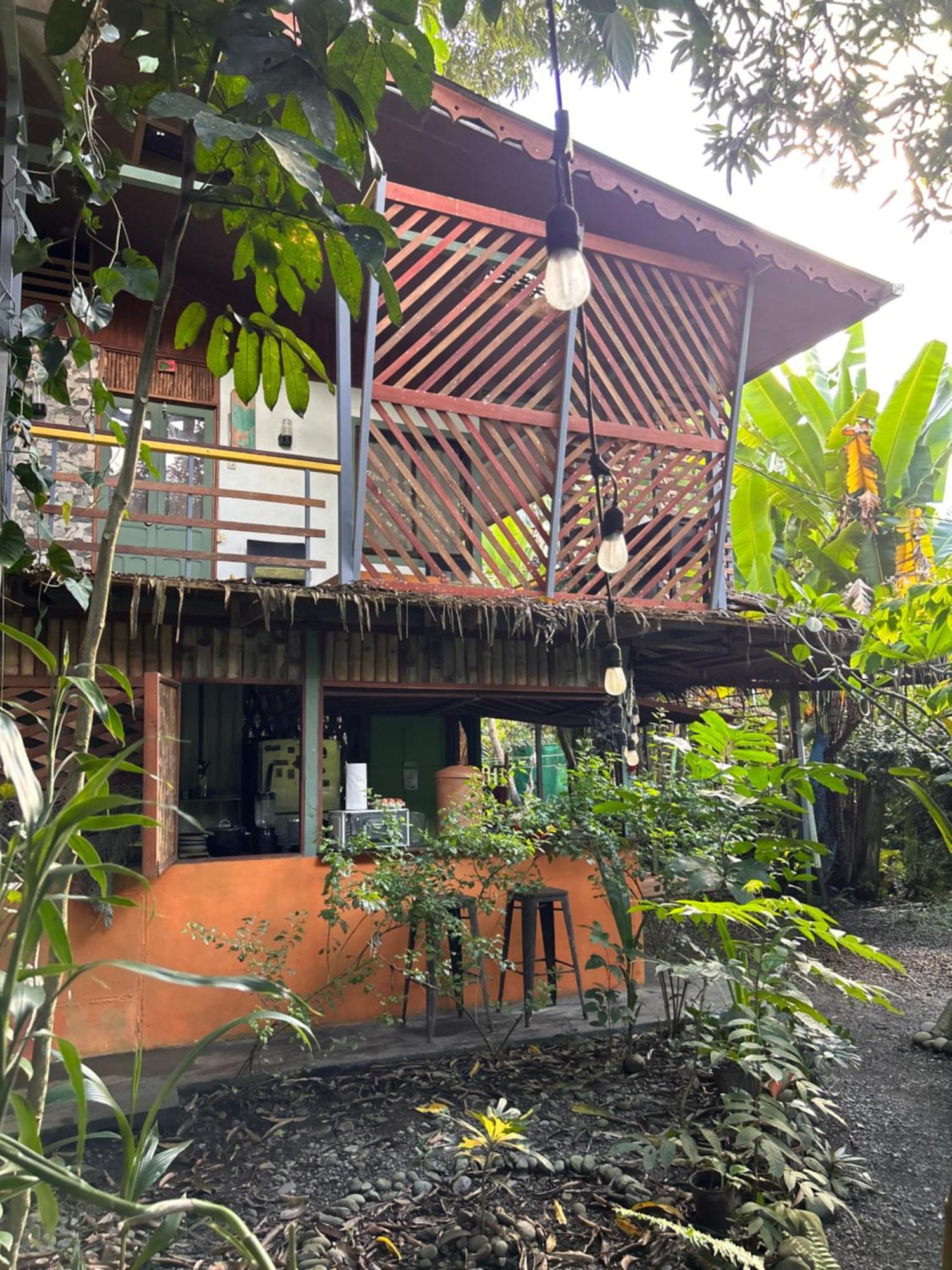 Organico Punta Riel Hotel Кахуита Екстериор снимка