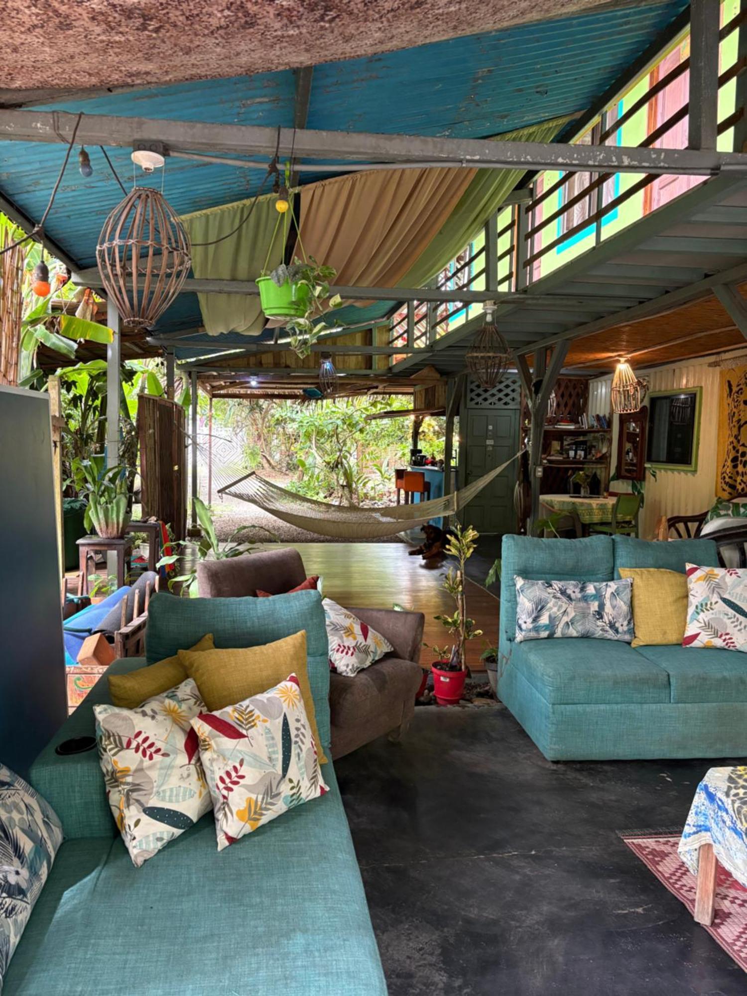 Organico Punta Riel Hotel Кахуита Екстериор снимка
