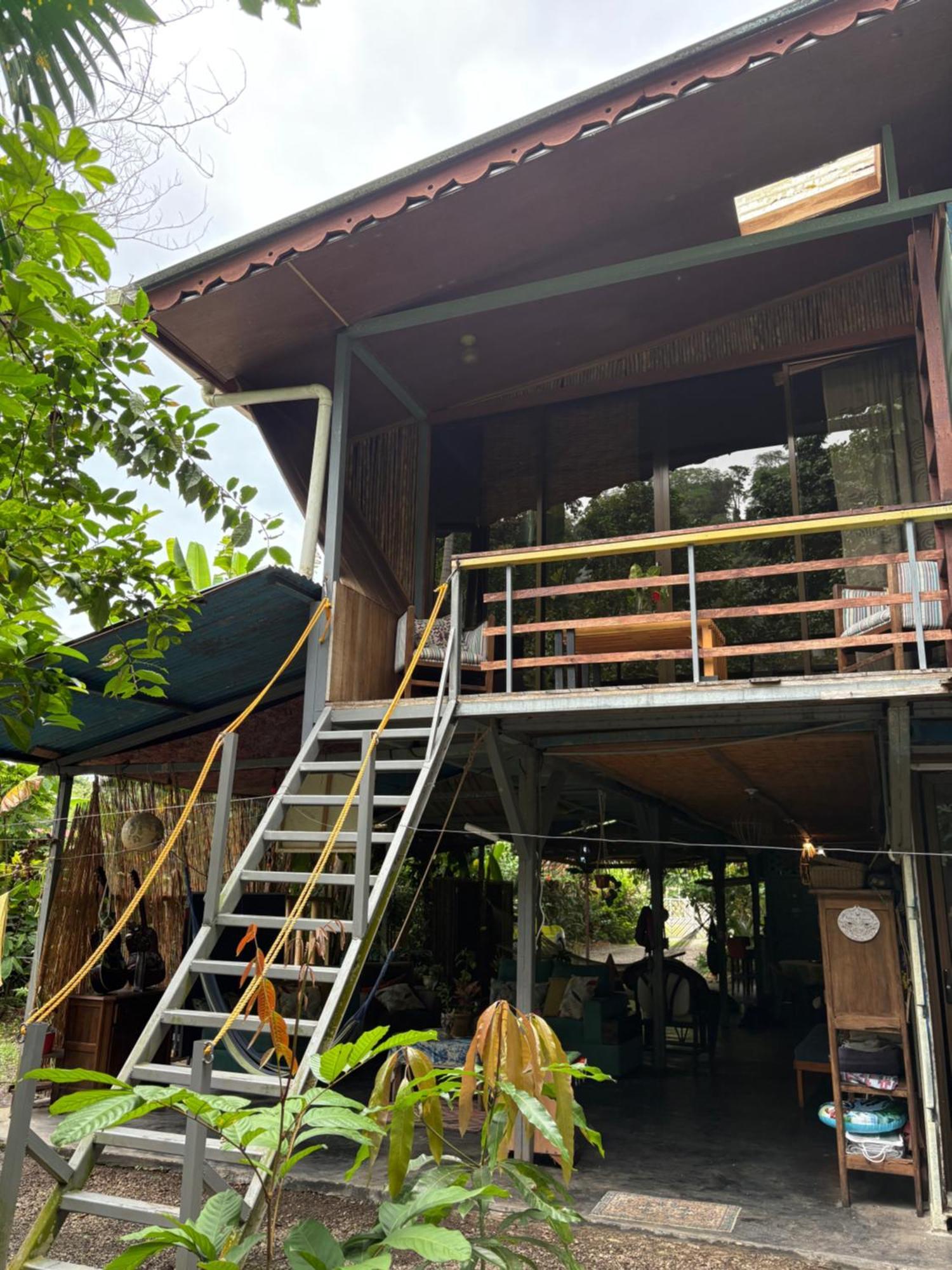 Organico Punta Riel Hotel Кахуита Екстериор снимка