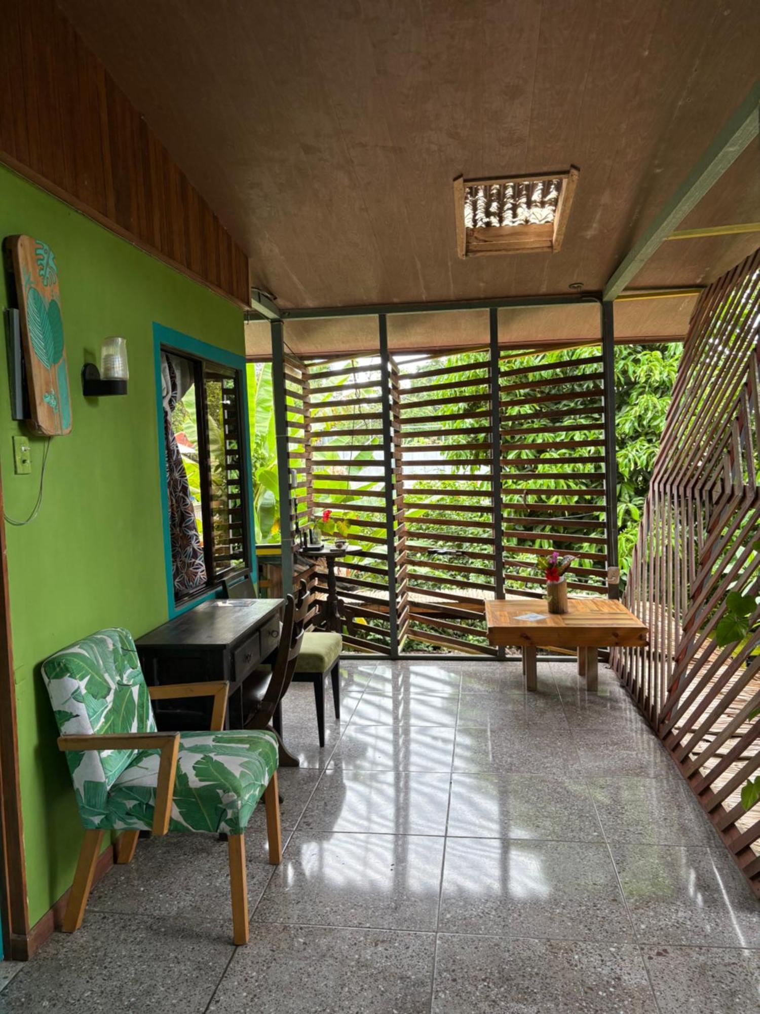 Organico Punta Riel Hotel Кахуита Екстериор снимка