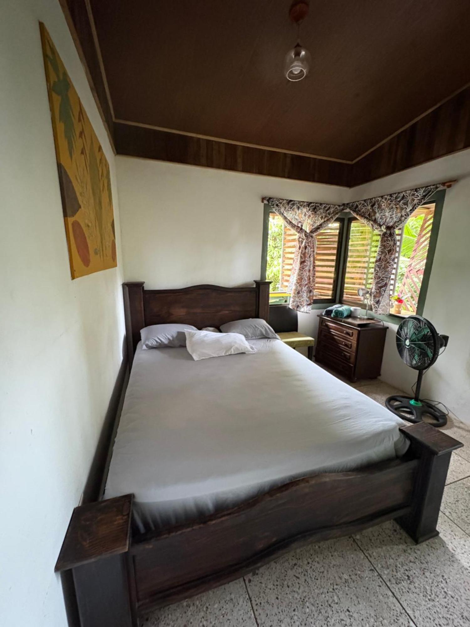 Organico Punta Riel Hotel Кахуита Екстериор снимка